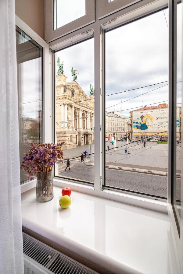 Apartment 39 Svobody Avenue Lviv Exterior photo