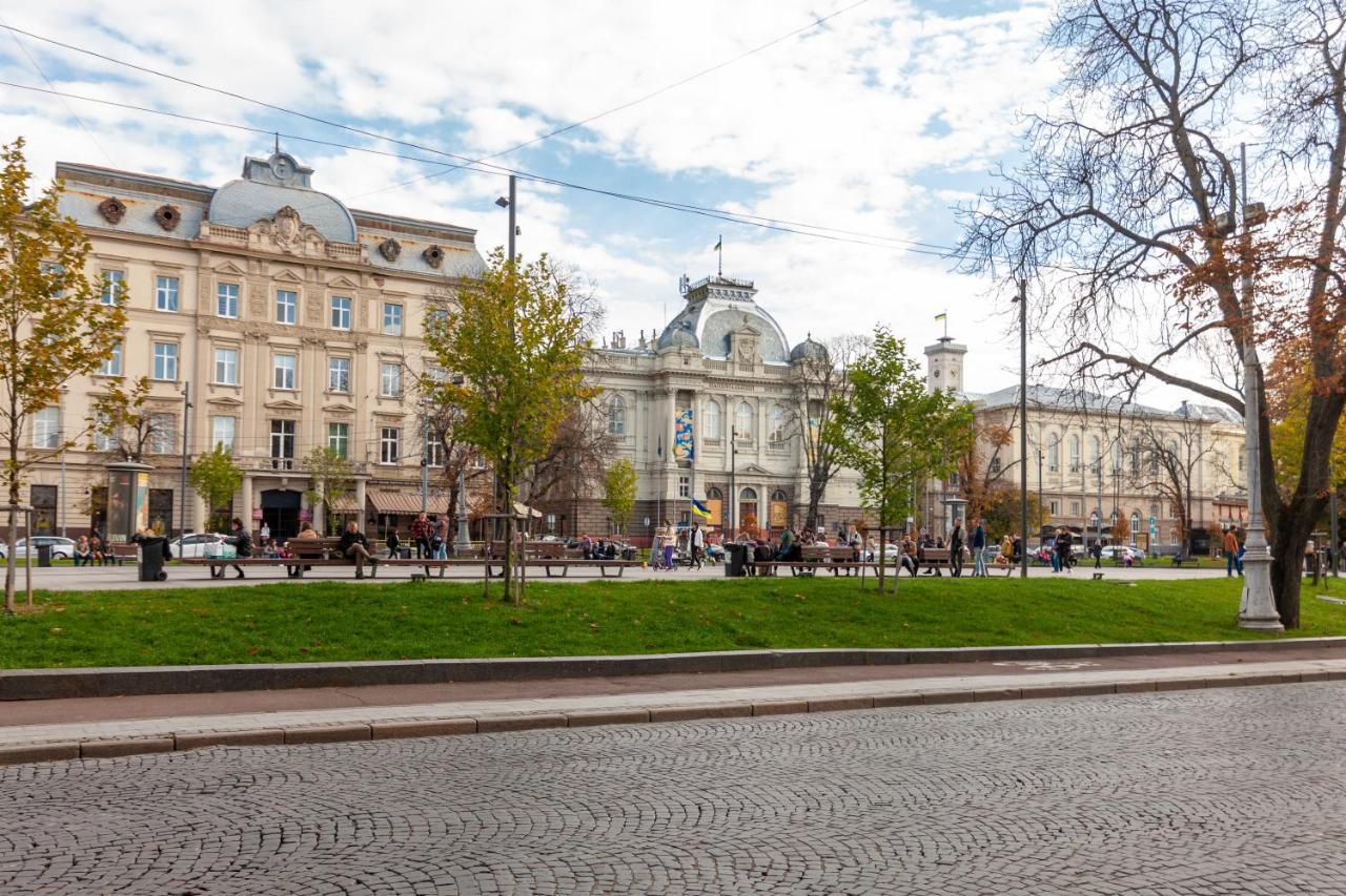 Apartment 39 Svobody Avenue Lviv Exterior photo
