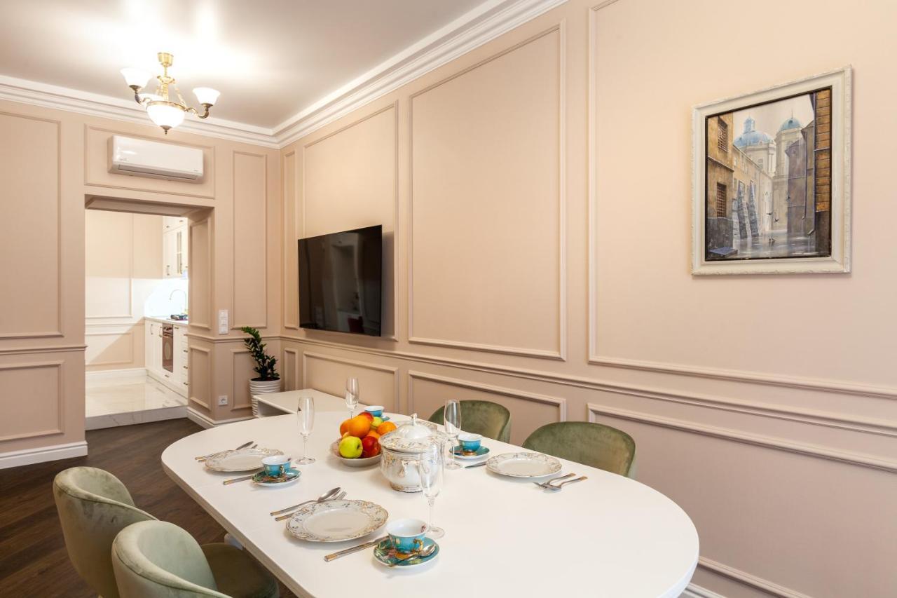 Apartment 39 Svobody Avenue Lviv Exterior photo